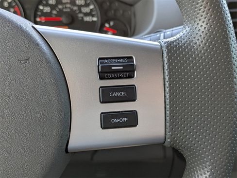 Used 2021 Nissan Frontier SV image 26