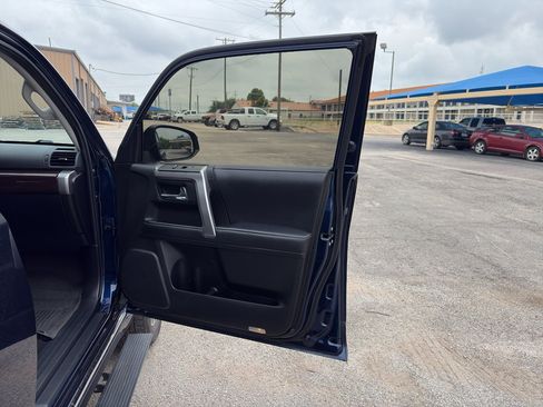 Used 2021 Toyota 4Runner Limited AWD/4WD image 14
