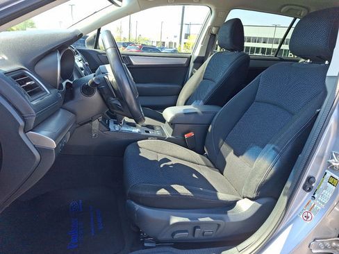 Used 2019 Subaru Outback 2.5i Premium w/ Popular Package #2 AWD/4WD image 14