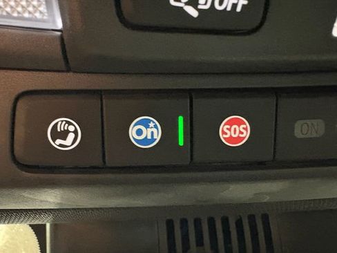 Used 2024 Chevrolet Silverado 1500 ZR2 w/ Technology Package image 22