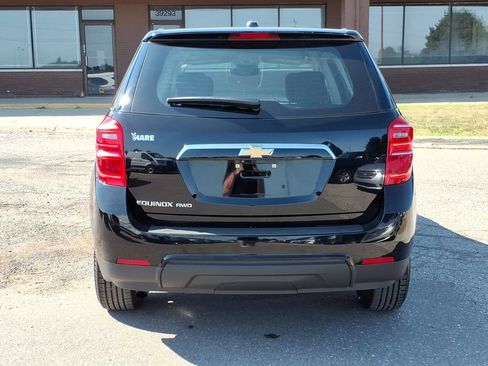 Used 2017 Chevrolet Equinox LS AWD/4WD image 4