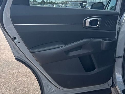 Used 2025 Kia Sorento S w/ Panoramic Sunroof Package FWD image 24
