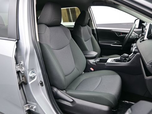 Used 2024 Toyota RAV4 XLE image 14