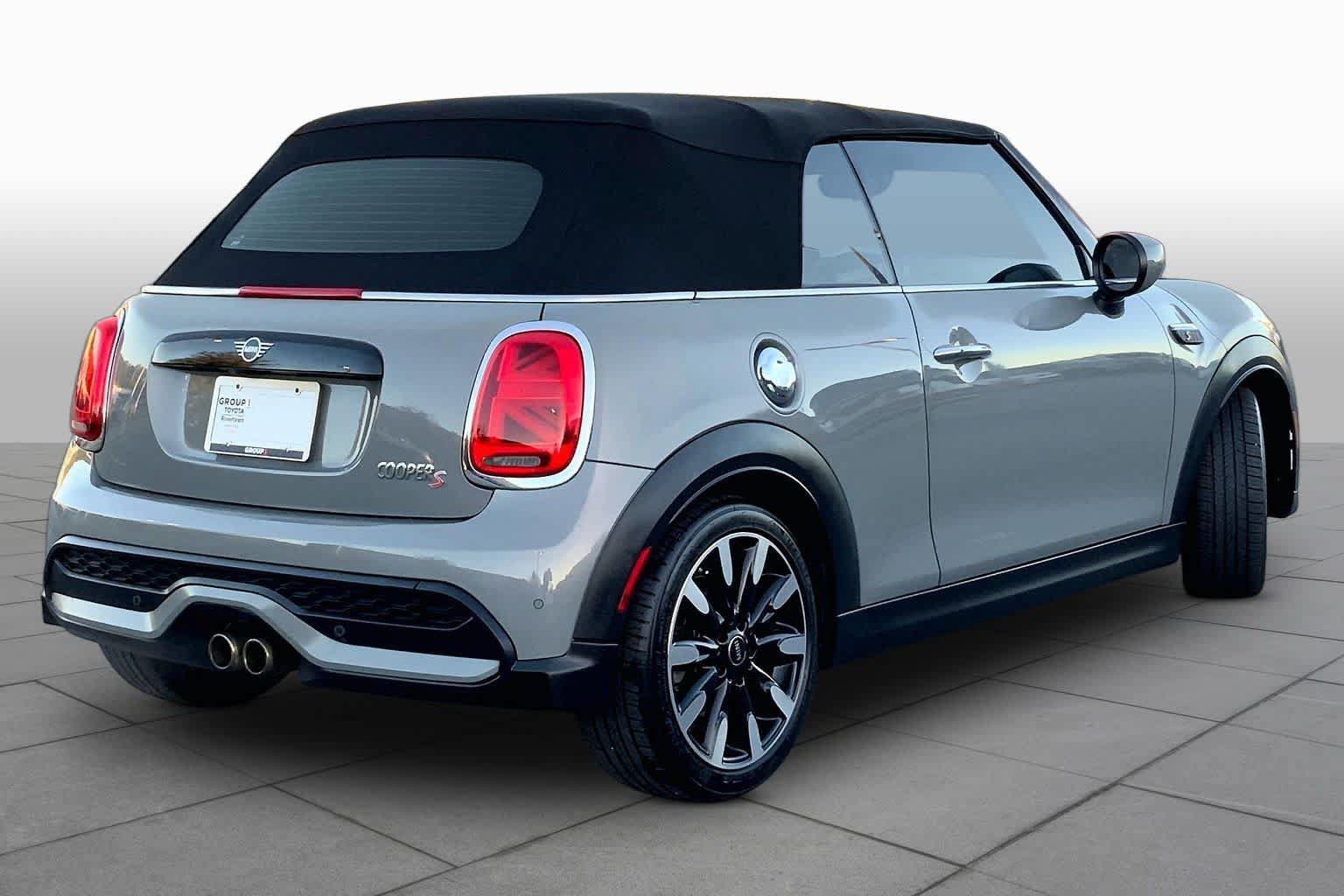 Used 2022 MINI Cooper S FWD image 11