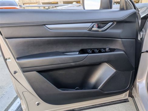 Used 2025 MAZDA CX-5 AWD 2.5 S w/ Preferred Package image 11