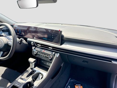New 2026 Hyundai Sonata SE FWD image 21
