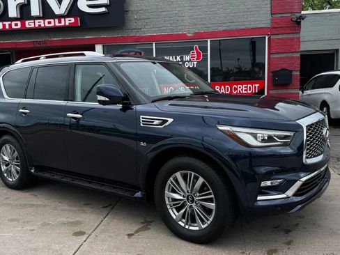 Used 2018 INFINITI QX80 4WD w/ Driver Assistance Package image 3