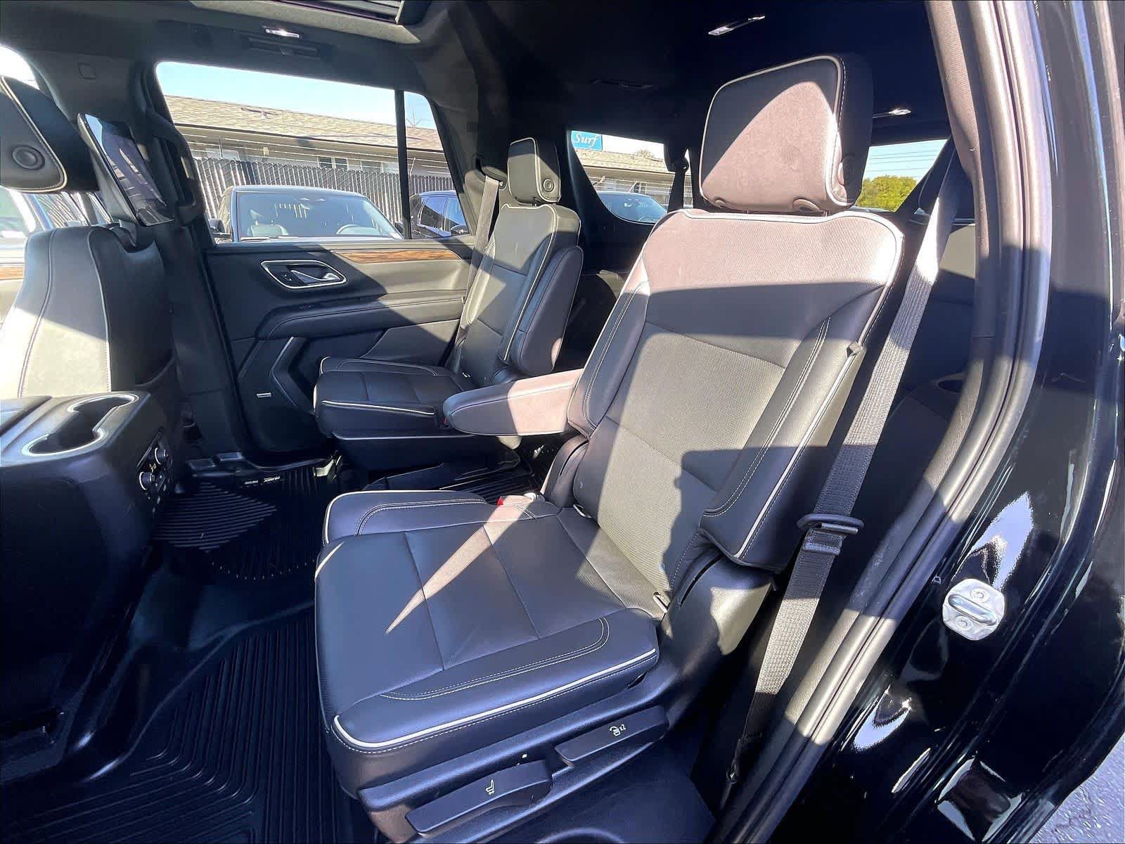 Used 2021 Chevrolet Tahoe Premier AWD/4WD image 29