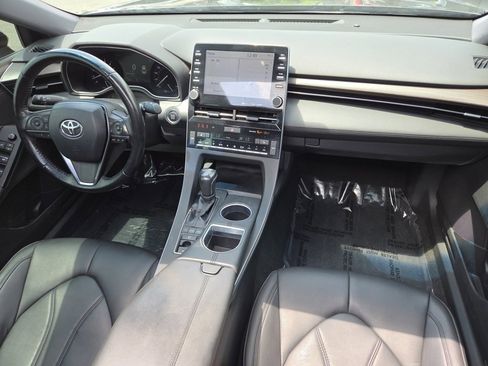 Used 2019 Toyota Avalon XLE w/ Moonroof Package FWD image 32