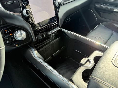 Used 2023 RAM 1500 Laramie image 31