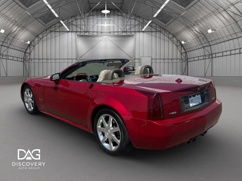 Used 2005 Cadillac XLR RWD image 33