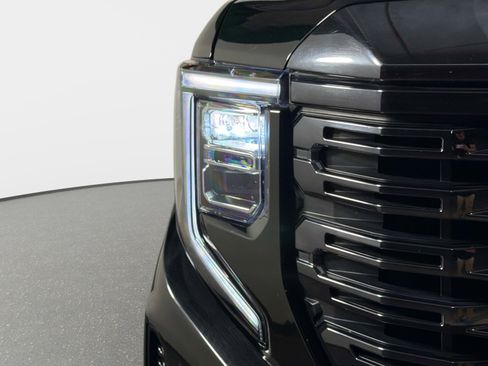 Used 2024 GMC Sierra 1500 Denali Ultimate AWD/4WD image 9
