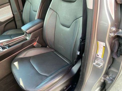 Used 2022 Jeep Compass Latitude AWD/4WD image 17