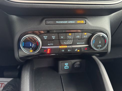 Certified 2022 Ford Escape SE w/ Convenience Package image 28