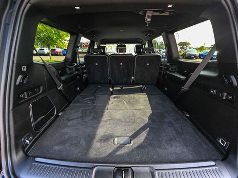 Used 2024 Jeep Wagoneer 4WD image 16
