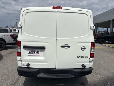 Used 2018 Nissan NV 2500 SV RWD image 6
