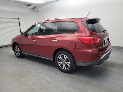 Used 2018 Nissan Pathfinder SV image 3