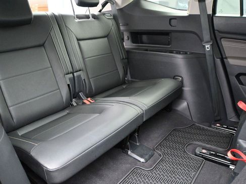 Used 2023 Volkswagen Atlas SE w/ Panoramic Sunroof Package AWD/4WD image 24