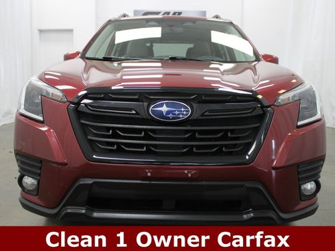 Used 2022 Subaru Forester Premium AWD/4WD image 2