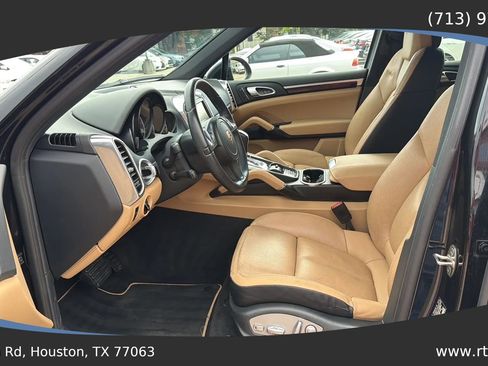 Used 2014 Porsche Cayenne image 20