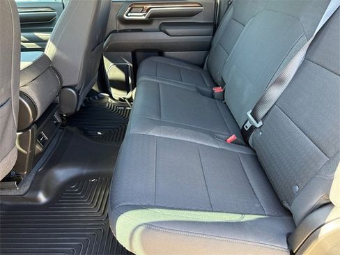 Used 2024 Chevrolet Silverado 2500 LT image 18