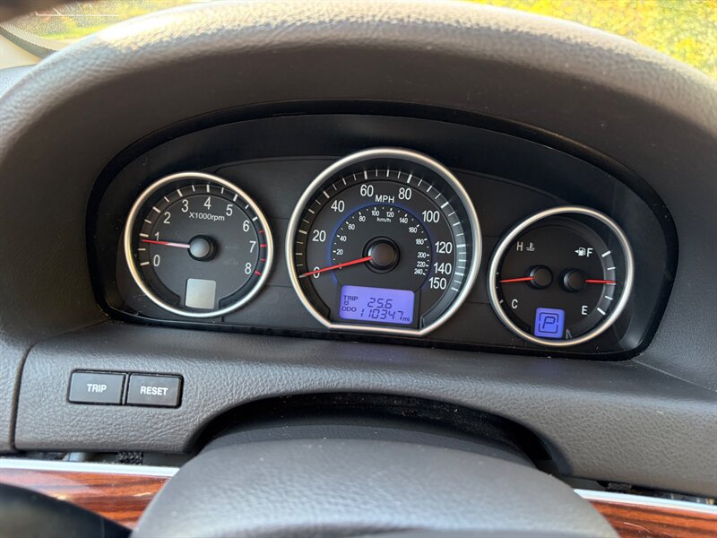 Used 2011 Hyundai Veracruz GLS AWD/4WD image 14