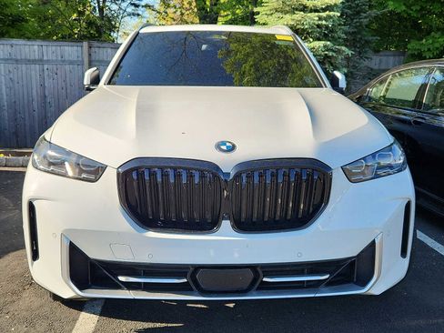 Certified 2025 BMW X5 xDrive40i w/ Premium Package AWD/4WD image 2