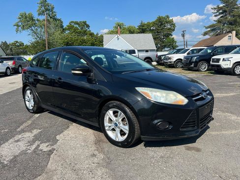 Used 2013 Ford Focus SE FWD image 3