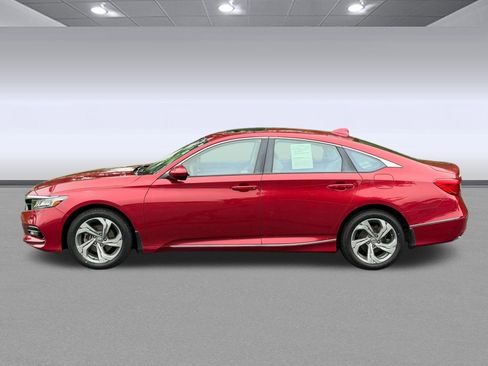 Used 2019 Honda Accord EX image 2