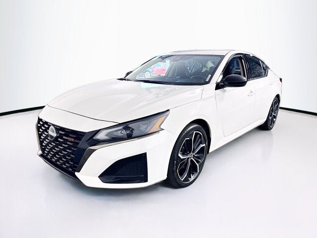 Certified 2024 Nissan Altima 2.5 SR FWD image 1