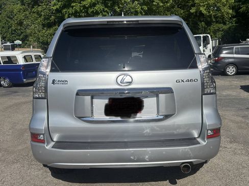 Used 2017 Lexus GX 460 Premium w/ Premium Package AWD/4WD image 5