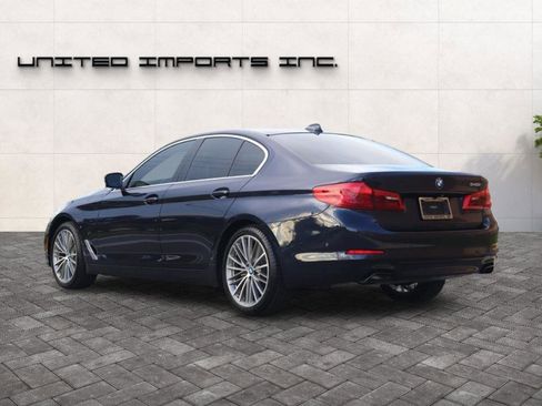 Used 2019 BMW 540i w/ Premium Package image 3