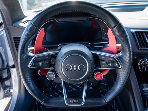 Used 2018 Audi R8 V10 w/ Premium Package image 13