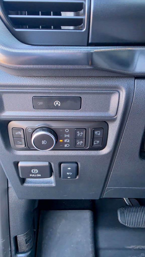 Used 2025 Ford F150 Raptor AWD/4WD image 17