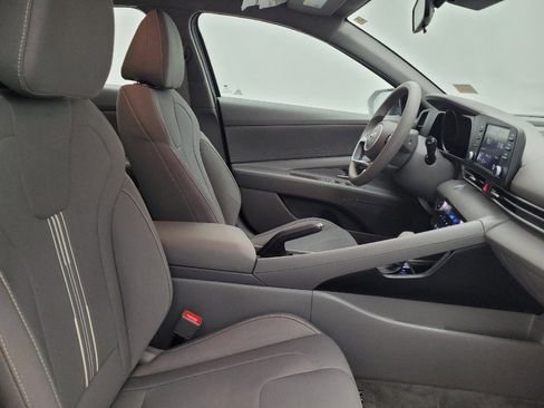 Used 2021 Hyundai Elantra SEL FWD image 21