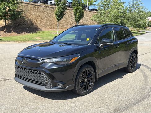 Used 2024 Toyota Corolla Cross AWD Hybrid w/ Moonroof Package image 1