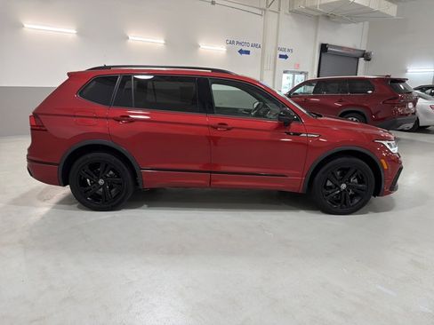Certified 2024 Volkswagen Tiguan SE R-Line FWD image 6
