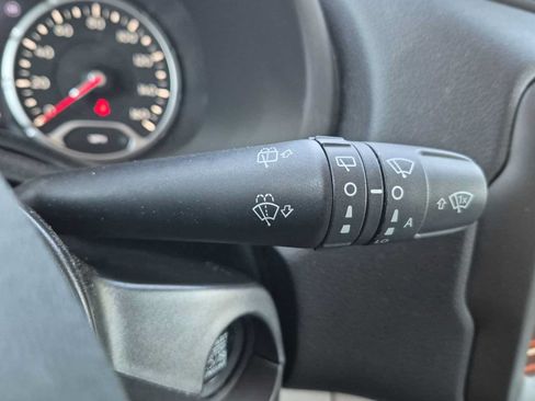Used 2020 Jeep Renegade Limited w/ UConnect 8.4 Nav Group AWD/4WD image 26