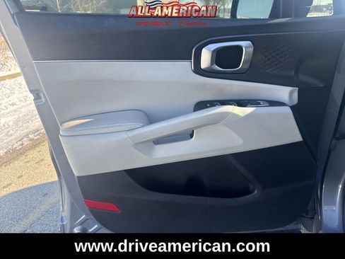 Used 2021 Kia Sorento S w/ Panoramic Sunroof Package image 22