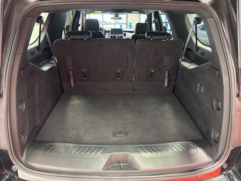 Used 2021 GMC Yukon XL SLE image 34
