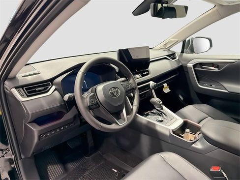 New 2025 Toyota RAV4 Limited image 8
