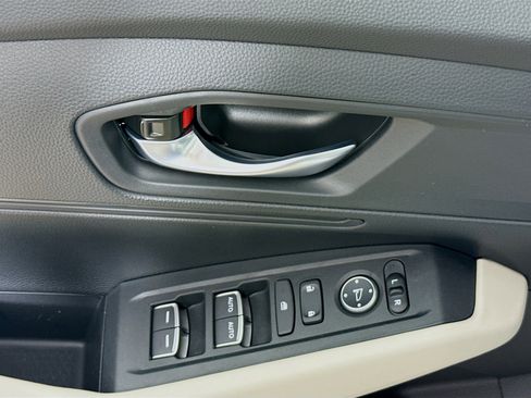 New 2025 Honda Accord LX image 19