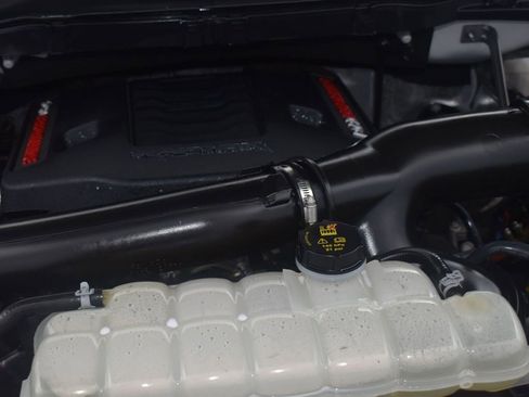 Certified 2022 Ford F150 Raptor w/ Equipment Group 801A High image 18