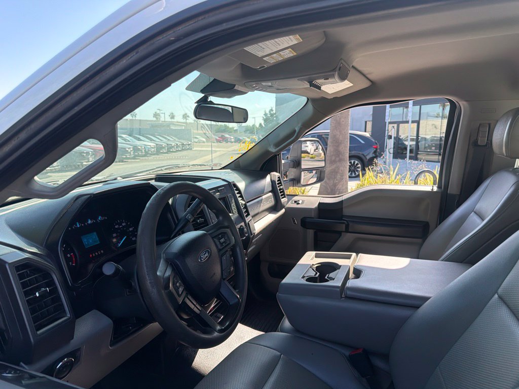 Used 2020 Ford F350 2WD Regular Cab DRW Super Duty image 25