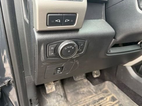 Used 2016 Ford F150 Lariat w/ Equipment Group 502A Luxury image 13