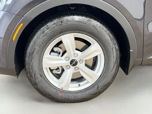 New 2026 Kia Sorento LX image 31