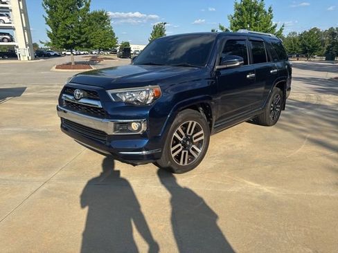 Used 2018 Toyota 4Runner Limited RWD image 2