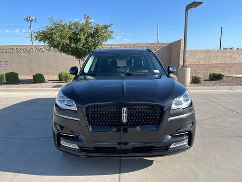 Used 2022 Lincoln Aviator Reserve w/ Equipment Group 201A AWD/4WD image 3