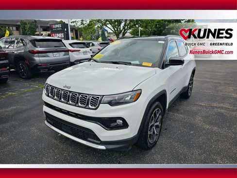 Used 2025 Jeep Compass Limited AWD/4WD image 3