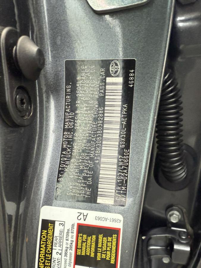 Used 2011 Toyota Avalon Limited FWD image 39